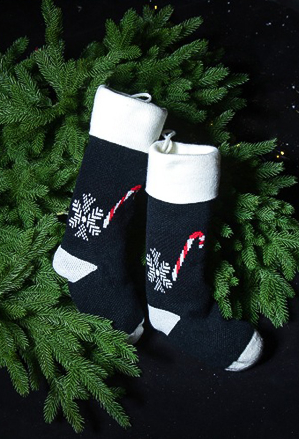 Christmas Gothic Unique Knit Stockings Dark Style Snow Flakes Print Hanging Stocking Gifts for Family Xmas Party ( 18inch)