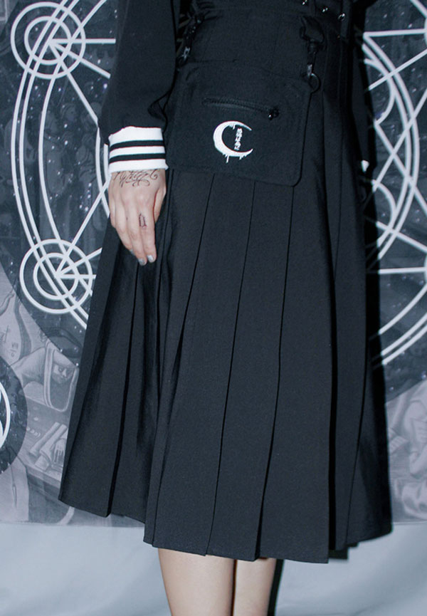 Gothic Irregular Pleated Skirt Black Polyester Chain Skirt