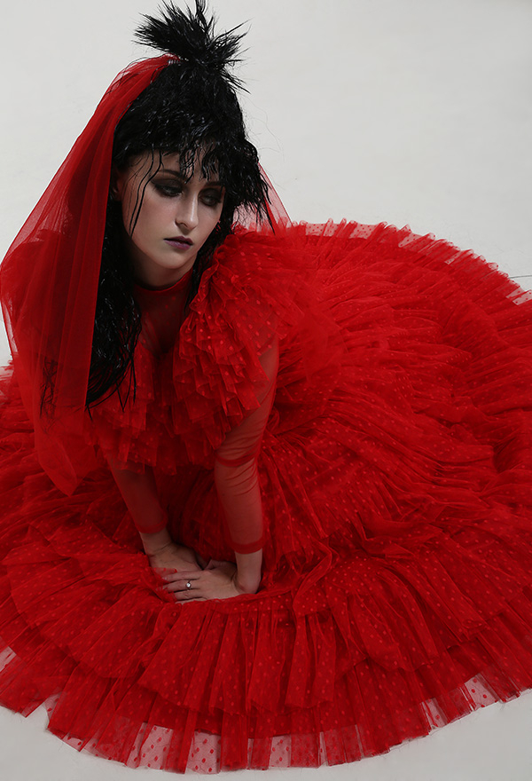 Lydia's Heartbeat Gothic Red Wedding Dress Back Adjustable Multiple Layer Dress With Headdress