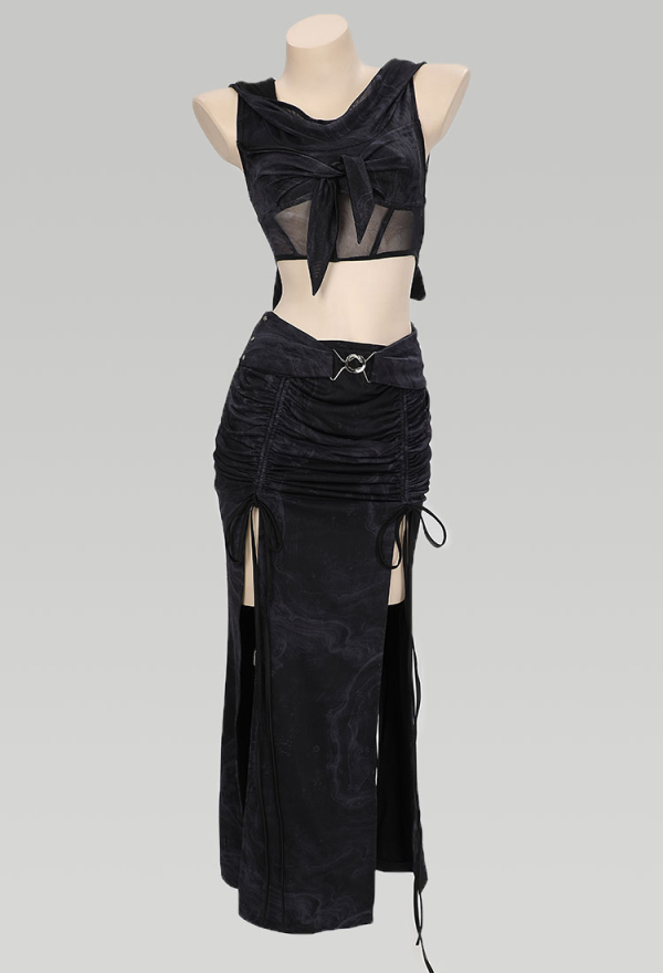 Wasteland Style Black Casual Outfit Short Hooded Top and Skirt with Arm Sleeves