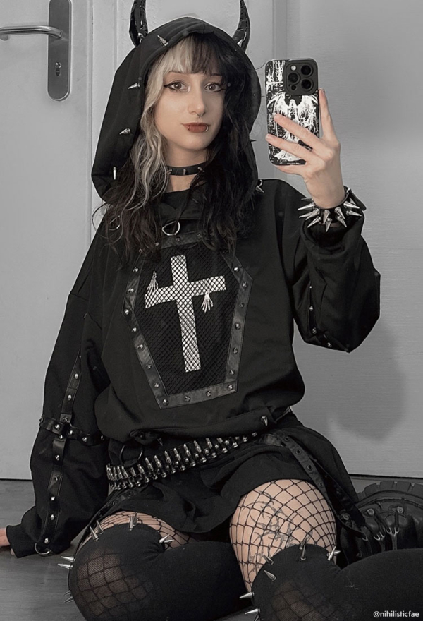 Dark Rebel Gothic Style Black Sweatshirt Chain Rivets Cross Decor Demon Horns Hoodie