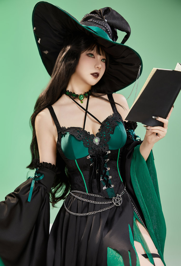 Green Menace Halloween Witch Costume Halter Top and Irregular Skirt with Sleeves and Hat