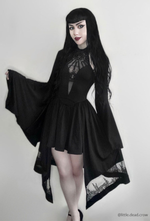 Moonlight Romance Medieval Gothic Costume Black Halter Irregular Dress with Flared Sleeve Short Jacket