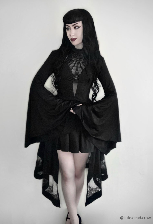 Moonlight Romance Medieval Gothic Costume Black Halter Irregular Dress with Flared Sleeve Short Jacket