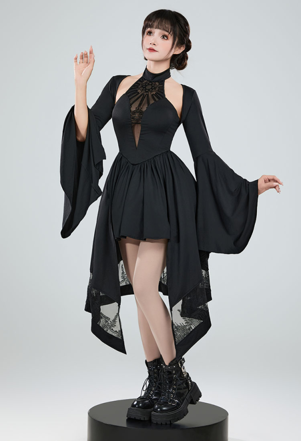 Moonlight Romance Medieval Gothic Costume Black Halter Irregular Dress with Flared Sleeve Short Jacket