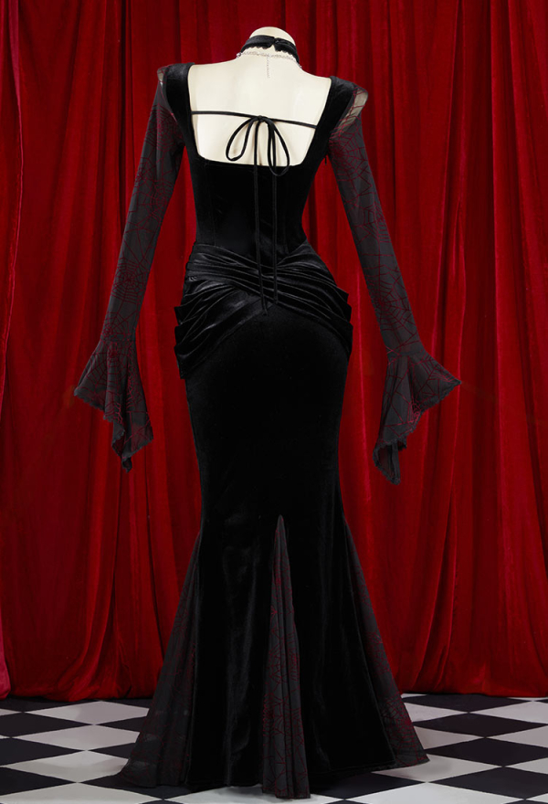 Blood Moon Silhouette Halloween Gothic Black Red Vampire Dress Spiderweb Pattern Fishtail Long Dress with Choker and Necklace