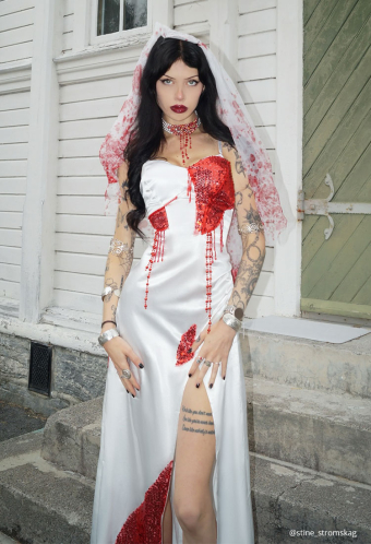 Crimson Veil Halloween Gothic White Red Patchwork Blood Bridal Dress Dark Style Split Gown Dress with Veil