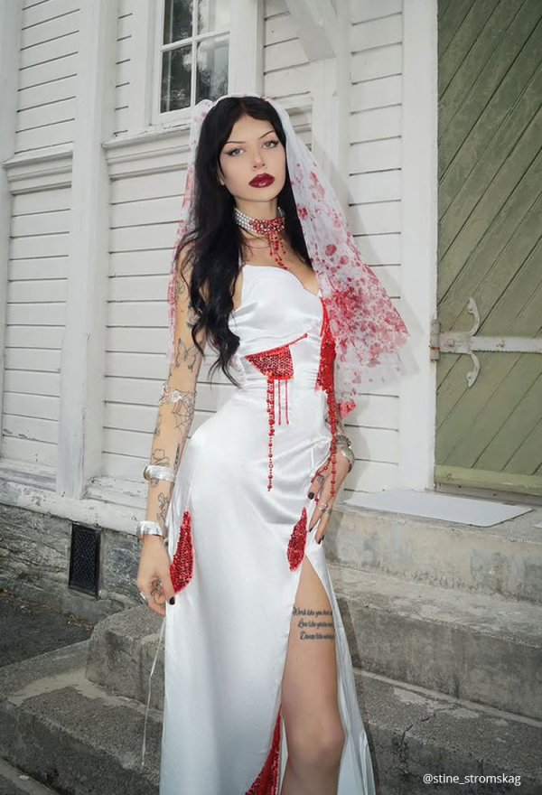 Crimson Veil Halloween Gothic White Red Patchwork Blood Bridal Dress Dark Style Split Gown Dress with Veil Crimson Veil Halloween Gothic White Red Patchwork Blood Bridal Dress Dark Style Split Gown Dress with Veil