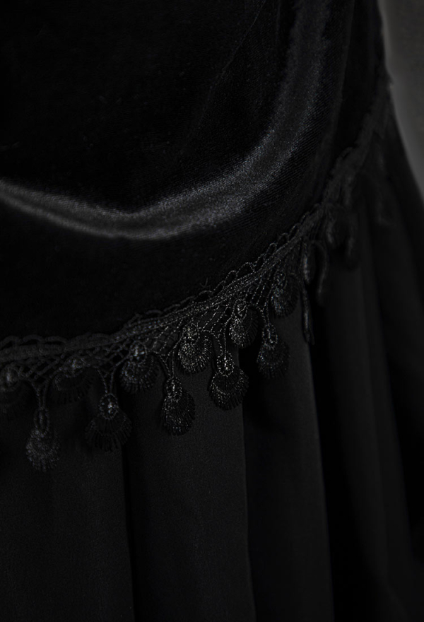 Crimson Peak Derivative Gothic Black Vintage Velvet Bustle Top Skirt Set Dark Style Long Sleeve Top and Long Skirt Crimson Peak Derivative Gothic Black Vintage Velvet Bustle Top Skirt Set Dark Style Long Sleeve Top and Long Skirt