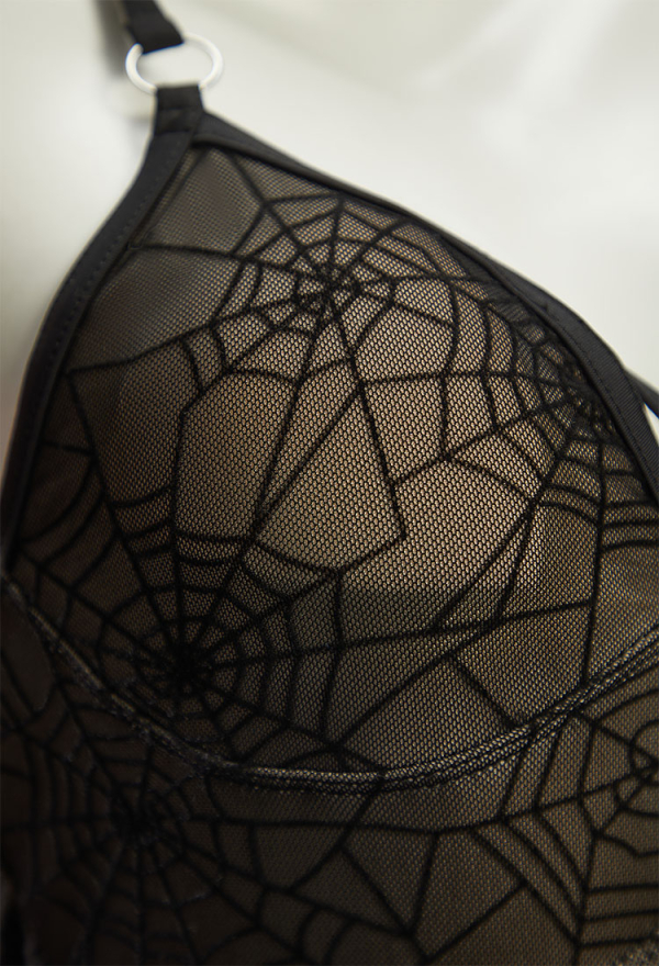 Pretty Crawler Gothic Spiderweb Design One-Piece Swimsuit Cutout Halter Bathing Suit Pretty Crawler Gothic Spiderweb Design One-Piece Swimsuit Cutout Halter Bathing Suit