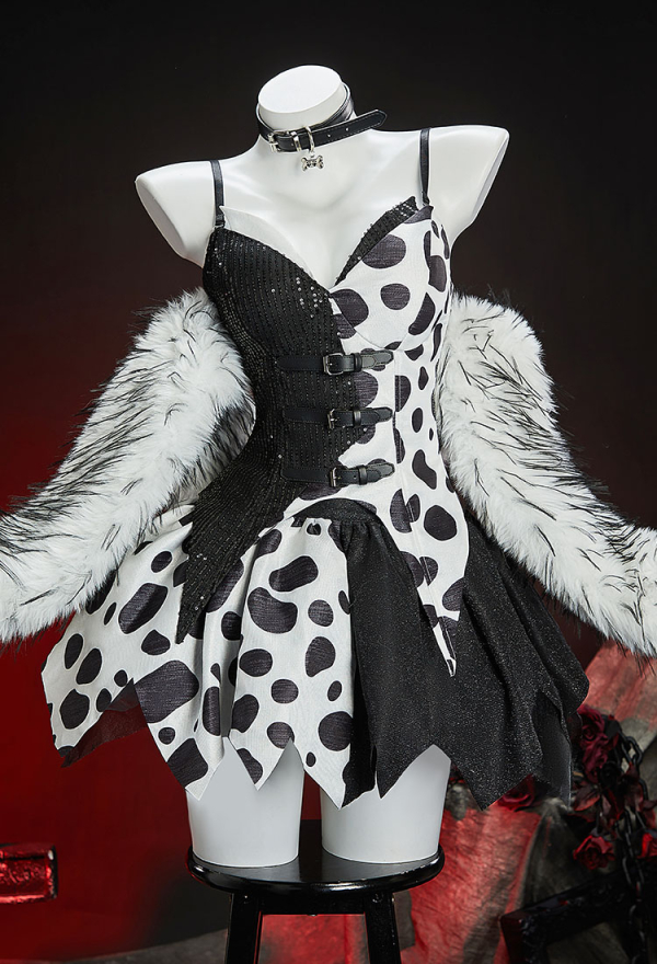 Devil in Dots Gothic Black White Spotted Set Patchwork Irregular Lace-Up Corset Top and Skirt with Furry Shawl Devil in Dots Gothic Black White Spotted Set Patchwork Irregular Lace-Up Corset Top and Skirt with Furry Shawl