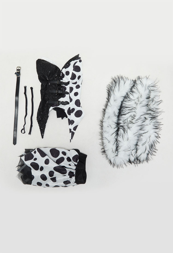 Devil in Dots Gothic Black White Spotted Set Patchwork Irregular Lace-Up Corset Top and Skirt with Furry Shawl Devil in Dots Gothic Black White Spotted Set Patchwork Irregular Lace-Up Corset Top and Skirt with Furry Shawl