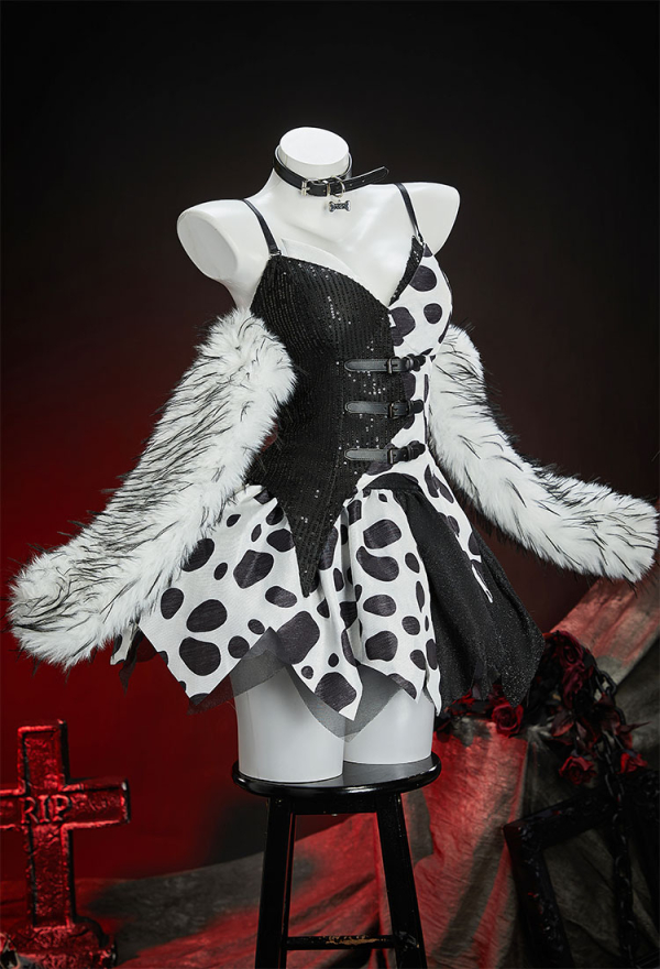 Devil in Dots Gothic Black White Spotted Set Patchwork Irregular Lace-Up Corset Top and Skirt with Furry Shawl Devil in Dots Gothic Black White Spotted Set Patchwork Irregular Lace-Up Corset Top and Skirt with Furry Shawl