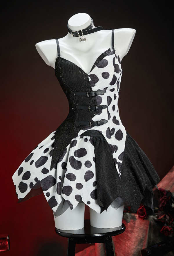 Devil in Dots Gothic Black White Spotted Set Patchwork Irregular Lace-Up Corset Top and Skirt with Furry Shawl Devil in Dots Gothic Black White Spotted Set Patchwork Irregular Lace-Up Corset Top and Skirt with Furry Shawl
