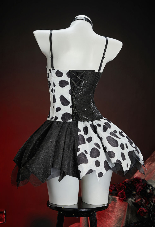 Devil in Dots Gothic Black White Spotted Set Patchwork Irregular Lace-Up Corset Top and Skirt with Furry Shawl Devil in Dots Gothic Black White Spotted Set Patchwork Irregular Lace-Up Corset Top and Skirt with Furry Shawl
