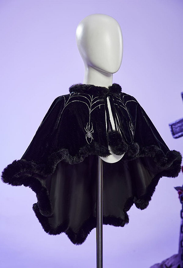 Haunted Night Gothic Bat Cape Irregular Bat Wing Design Velvet Cloak Haunted Night Gothic Bat Cape Irregular Bat Wing Design Velvet Cloak