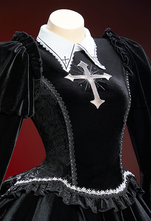 Nocturne in Black Gothic Black Velvet Petal Corset Skirt Set Flared-sleeve Corset and Layered Skirt