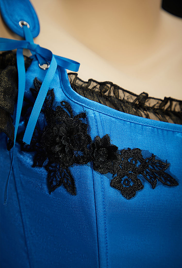 Take A Bite Halloween Gothic Vampire Corset Skirt Set Vintage Teal Blue Corset Top and Skirt with Mesh Train Take A Bite Halloween Gothic Vampire Corset Skirt Set Vintage Teal Blue Corset Top and Skirt with Mesh Train