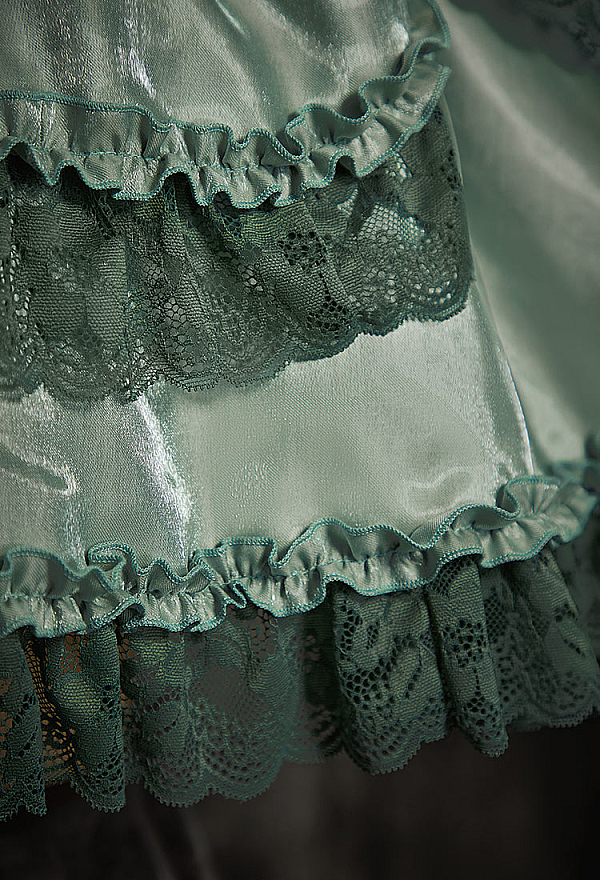 Take A Bite Halloween Victorian Vampire Princess Dress Off-the-Shoulder Ruffled Dress with Brooch