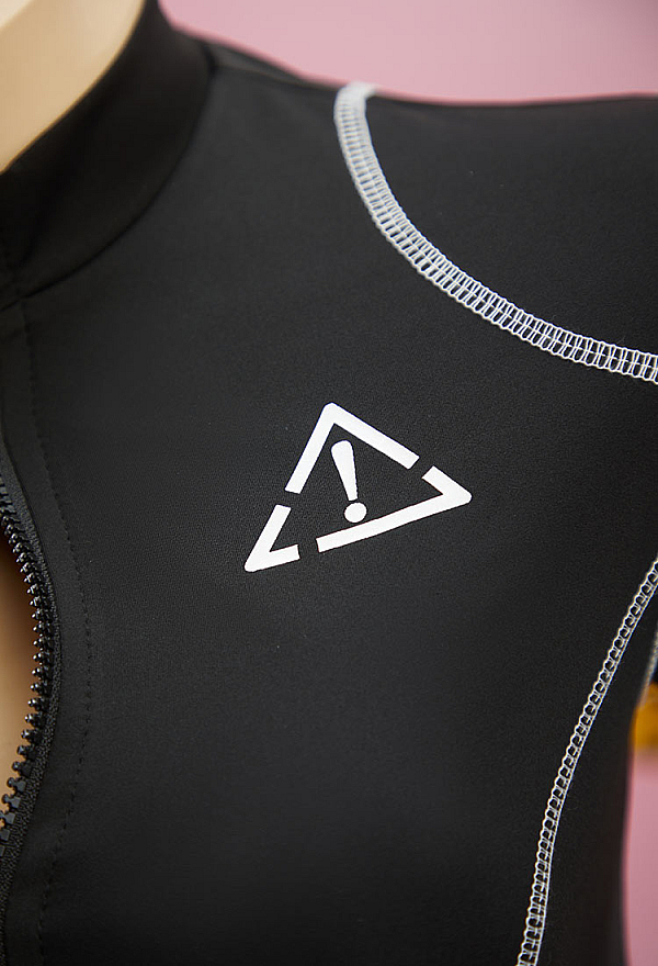 Cyber-Style Tight Sportswear Yoga Outfit Long-Sleeved Zipper Bodysuit