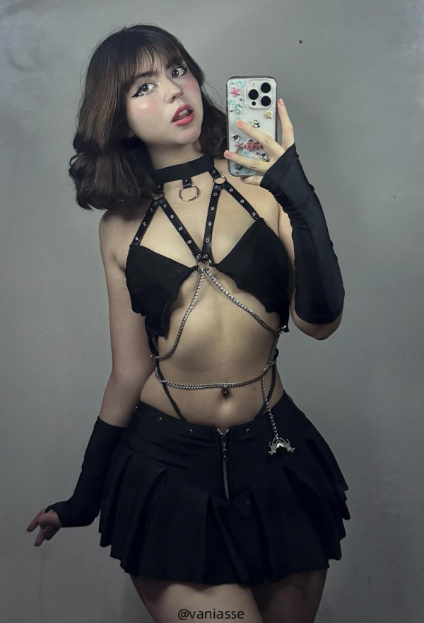 Dark Bat Sexy Black Halter Neck Two-Piece Swimsuit Dark Bat Sexy Black Halter Neck Two-Piece Swimsuit